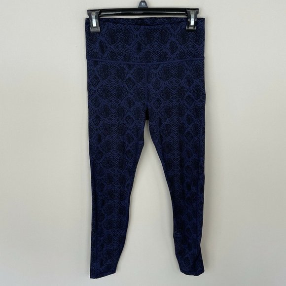 Athleta Pants - Athleta Ultimate Stash Pocket 7/8 Tight Leggings